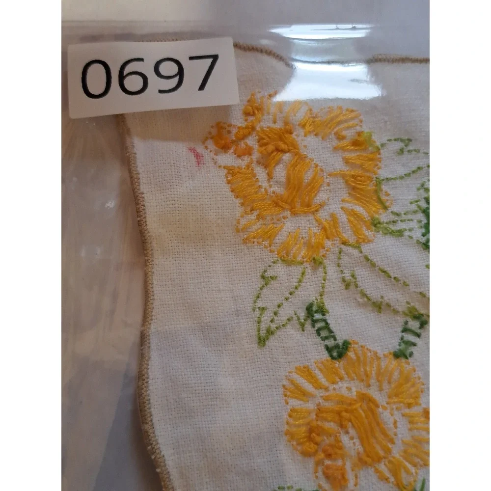Vintage Hand Embroidered Linen Napkin Yellow Floral Scalloped Edge 12.5x9.5